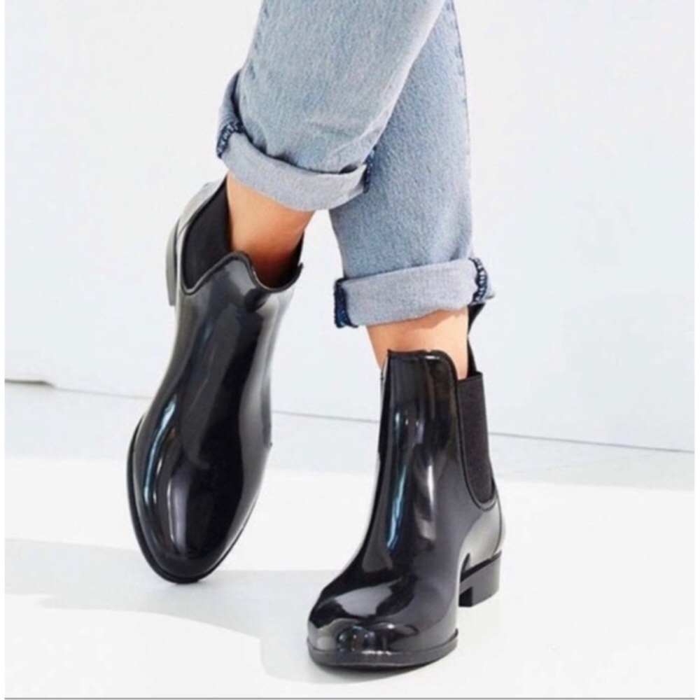 Sam Edelman Chelsea Rain boot in black